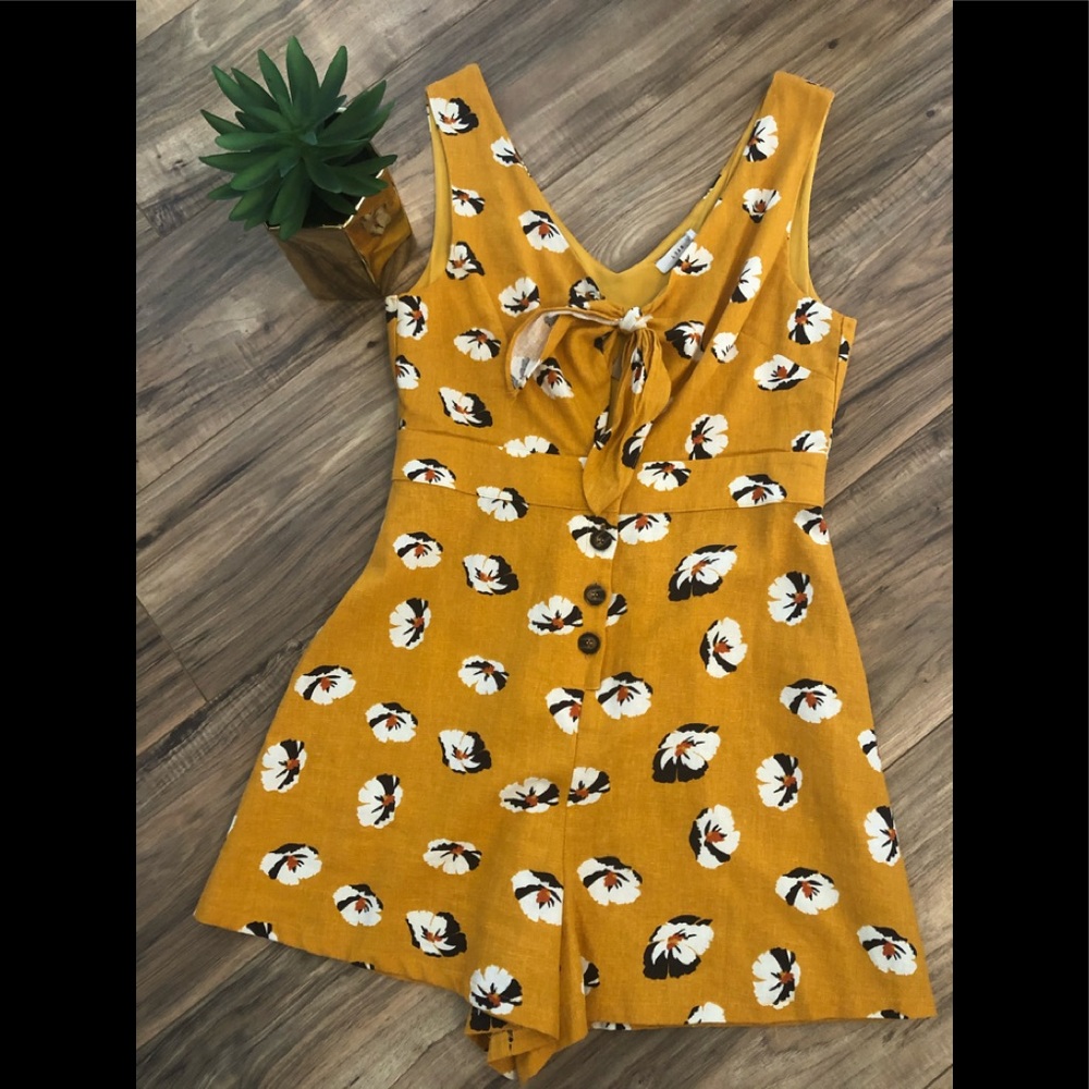 Romper - Picture 1 of 2